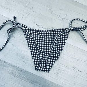 Montce swim bottom 🌸